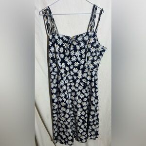 Daisy Print Summer Dress Mid Length